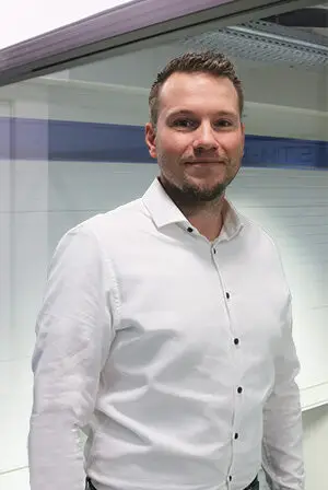 Sascha Bär - Ansprechperson bei STM Waterjet für Verkauf